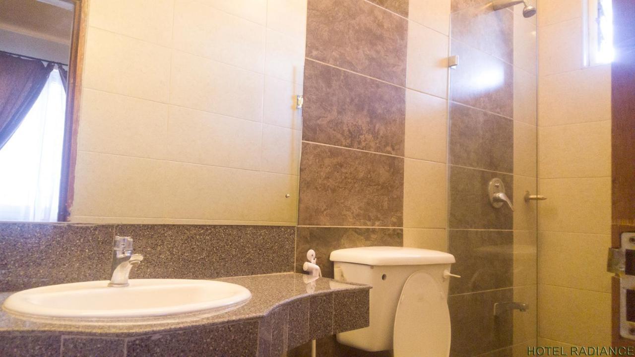 Hotel Radiance Момбаса Экстерьер фото