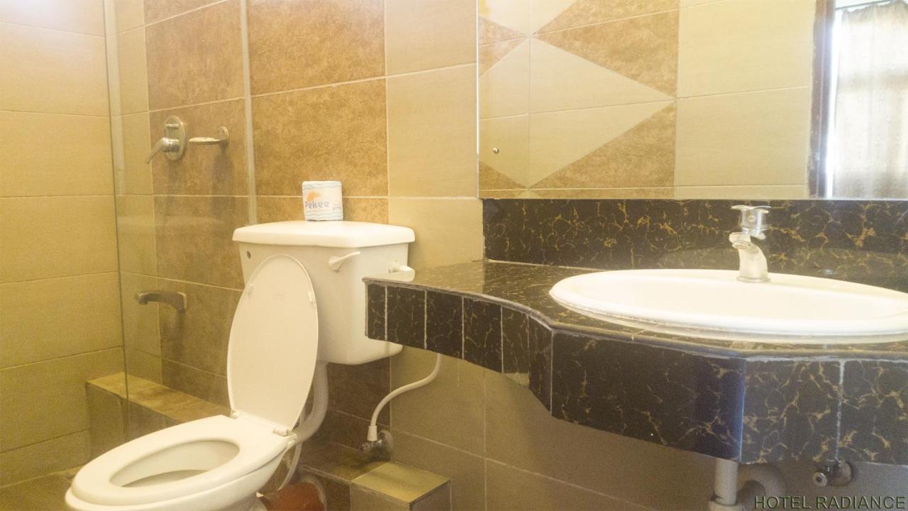 Hotel Radiance Момбаса Экстерьер фото